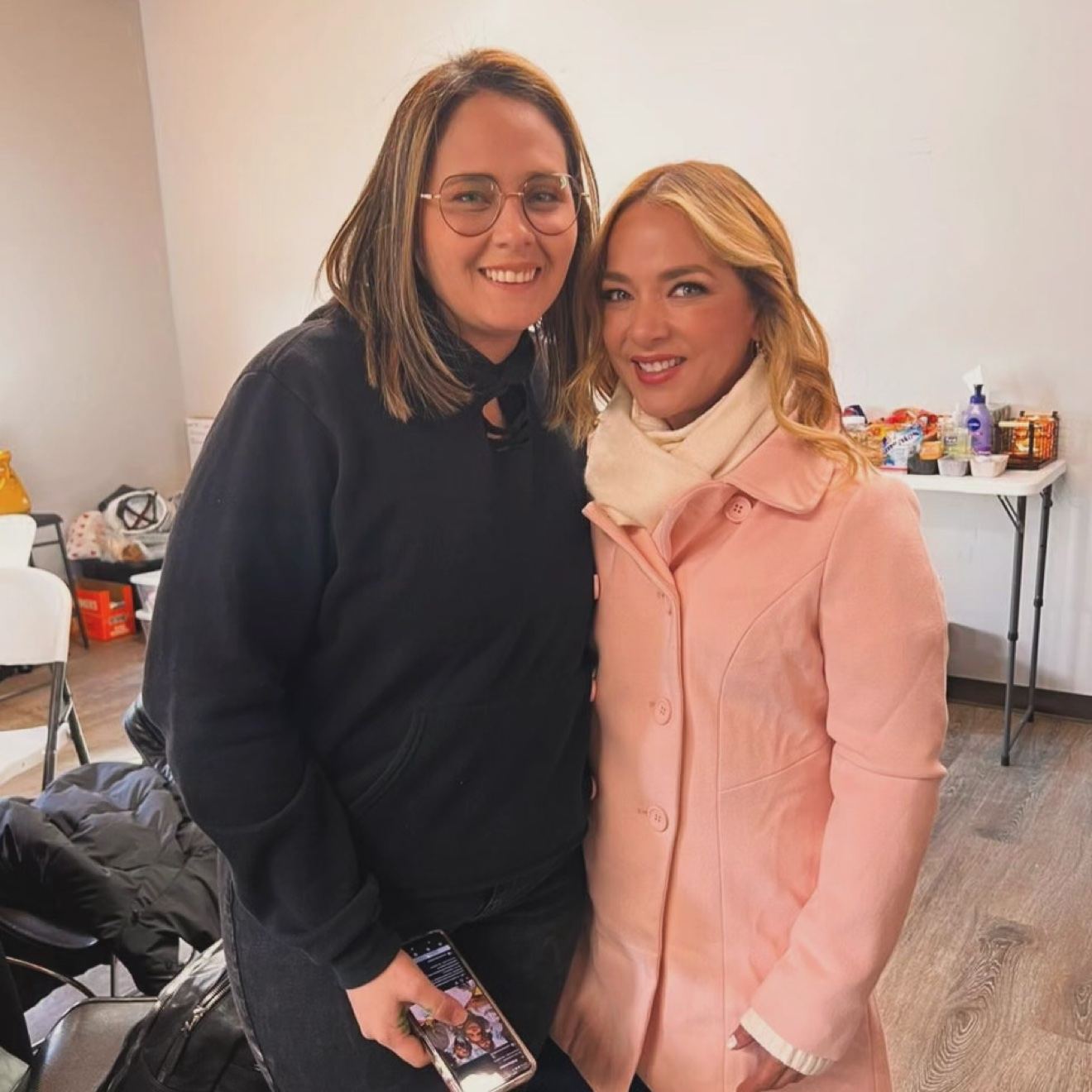 Amanda tras cámaras en Juntos en Acción