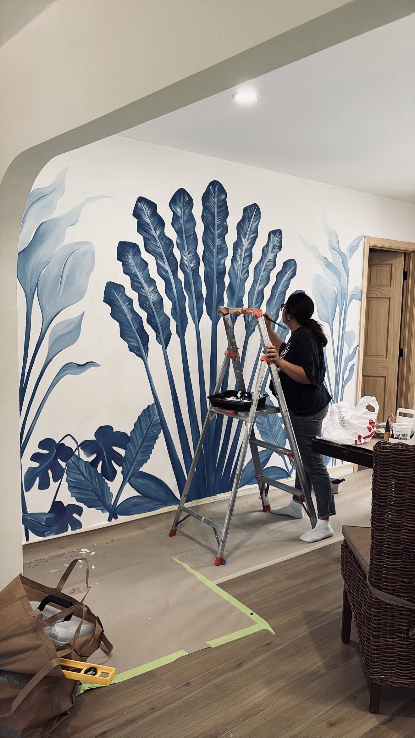Mural botánico en proceso